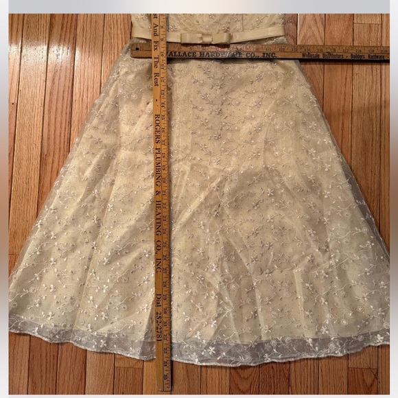 VTG Jessica McClintock Strapless Cream Formal Dress with Gold Accents - Picture 6 of 6
